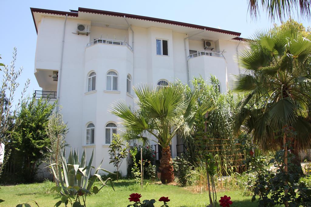 As Queen Beach Hotel Kizilot Exterior photo